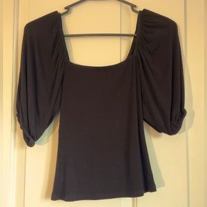 Super soft puff sleeved summer shirt!!